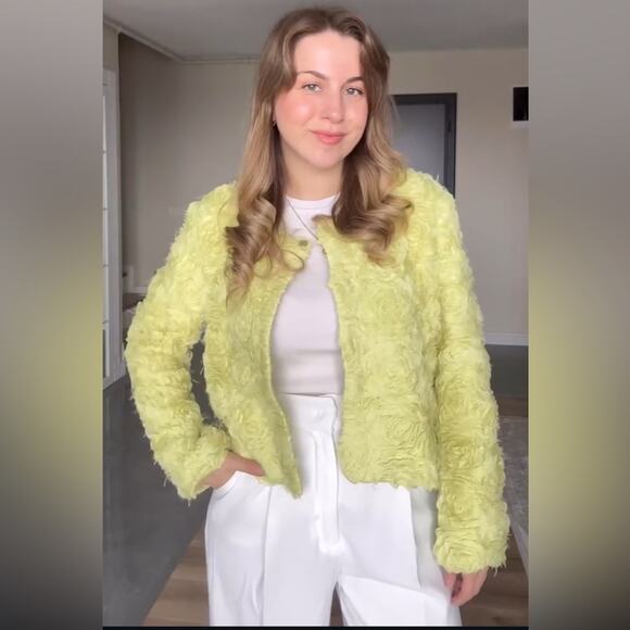 Zara JACKET WITH TEXTURED FLOWER DETAIL Size Extra Large XL - Picture 5 of 16